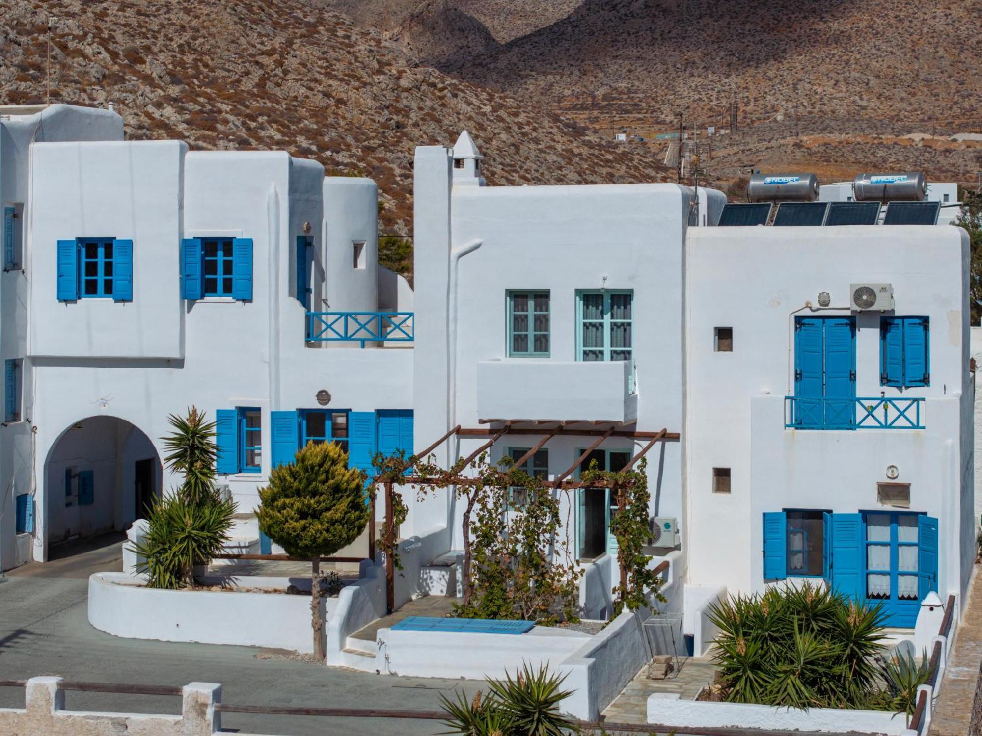 קרבוסטאסי יוון Aneton Residences Folegandros מראה חיצוני תמונה