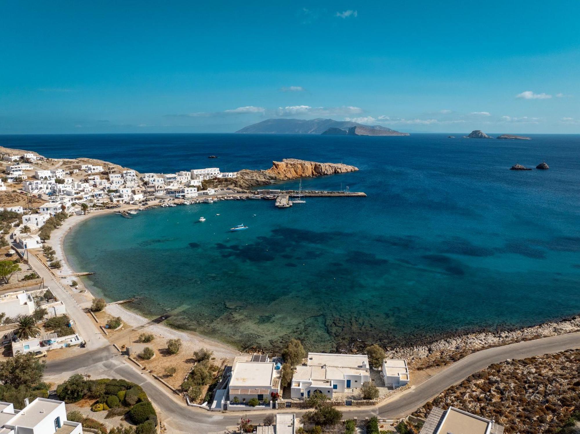 קרבוסטאסי יוון Aneton Residences Folegandros מראה חיצוני תמונה