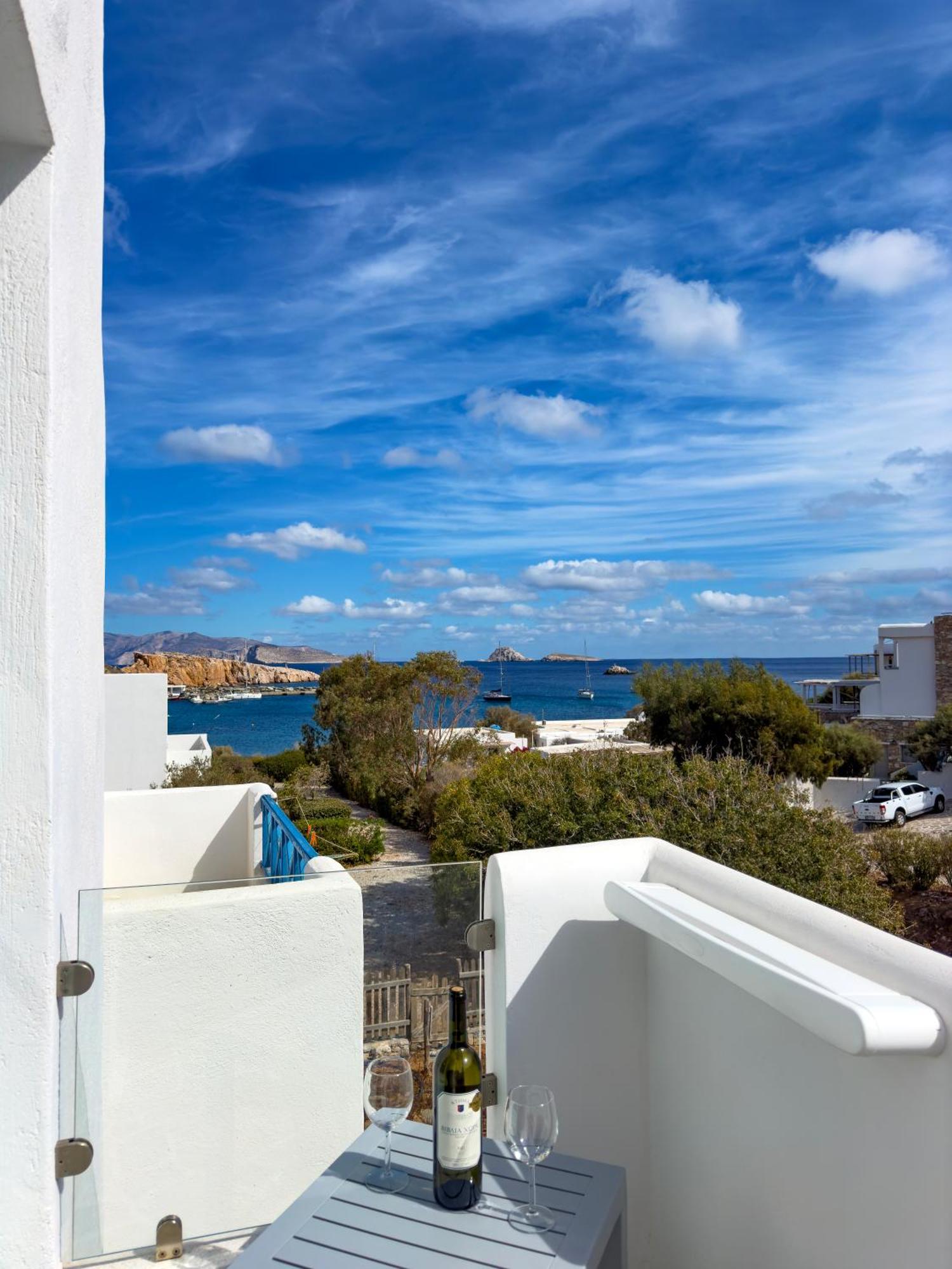 קרבוסטאסי יוון Aneton Residences Folegandros מראה חיצוני תמונה