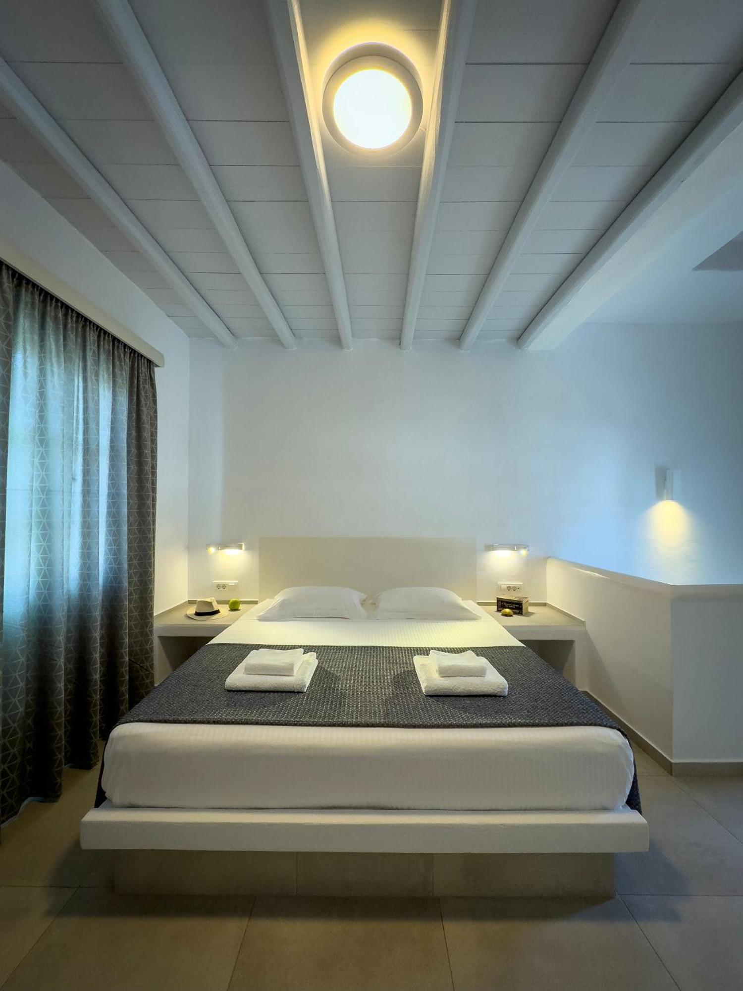 קרבוסטאסי יוון Aneton Residences Folegandros מראה חיצוני תמונה